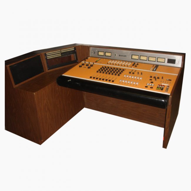 QEE | 813 Console